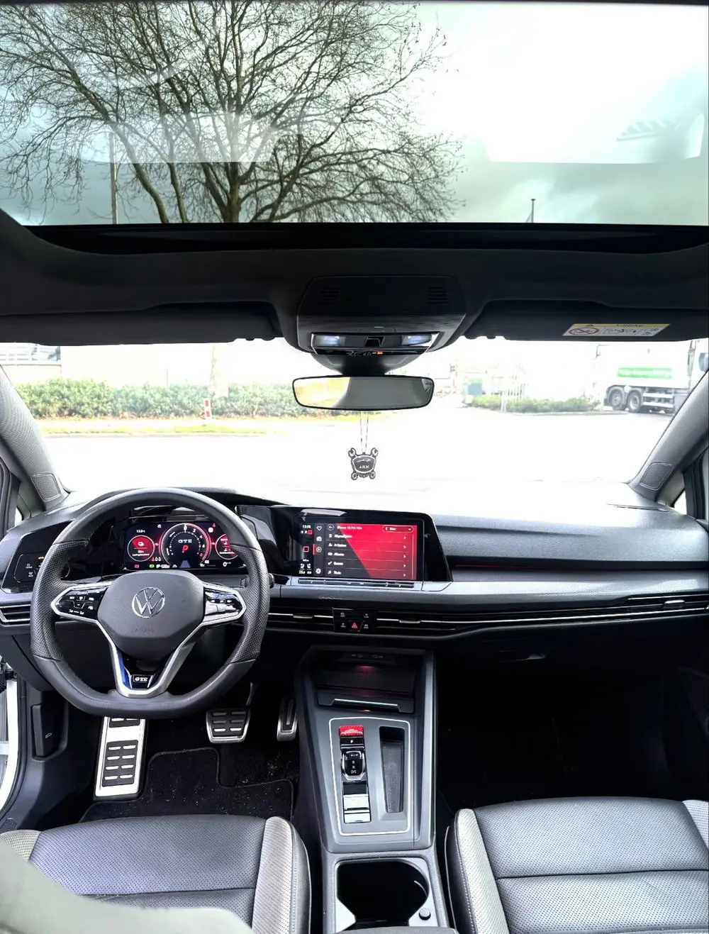 Volkswagen Golf 1.4 Ehybrid 245pk DSG 2021 Wit uit 2021, foto 9