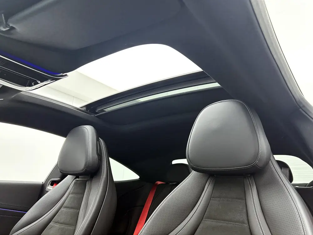 Mercedes-Benz CLE CLE Coupé 300 e AMG Plug-In Hybride AMG Pr uit 2024, foto 4