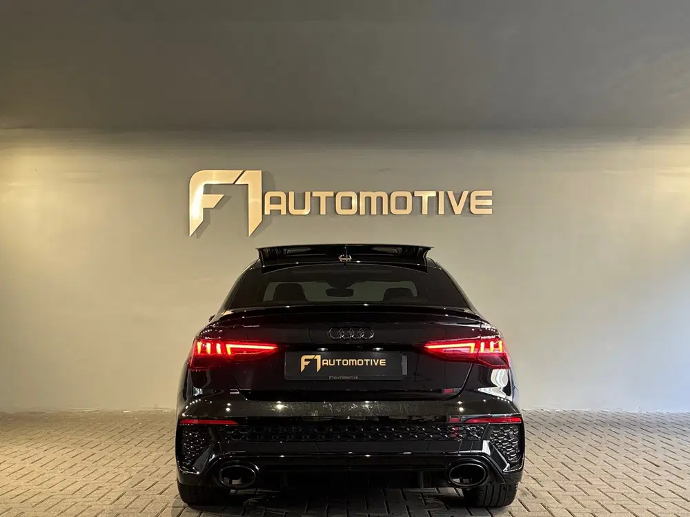 Audi RS3 2.5 TFSI Quattro Pano uit 2024, foto 12