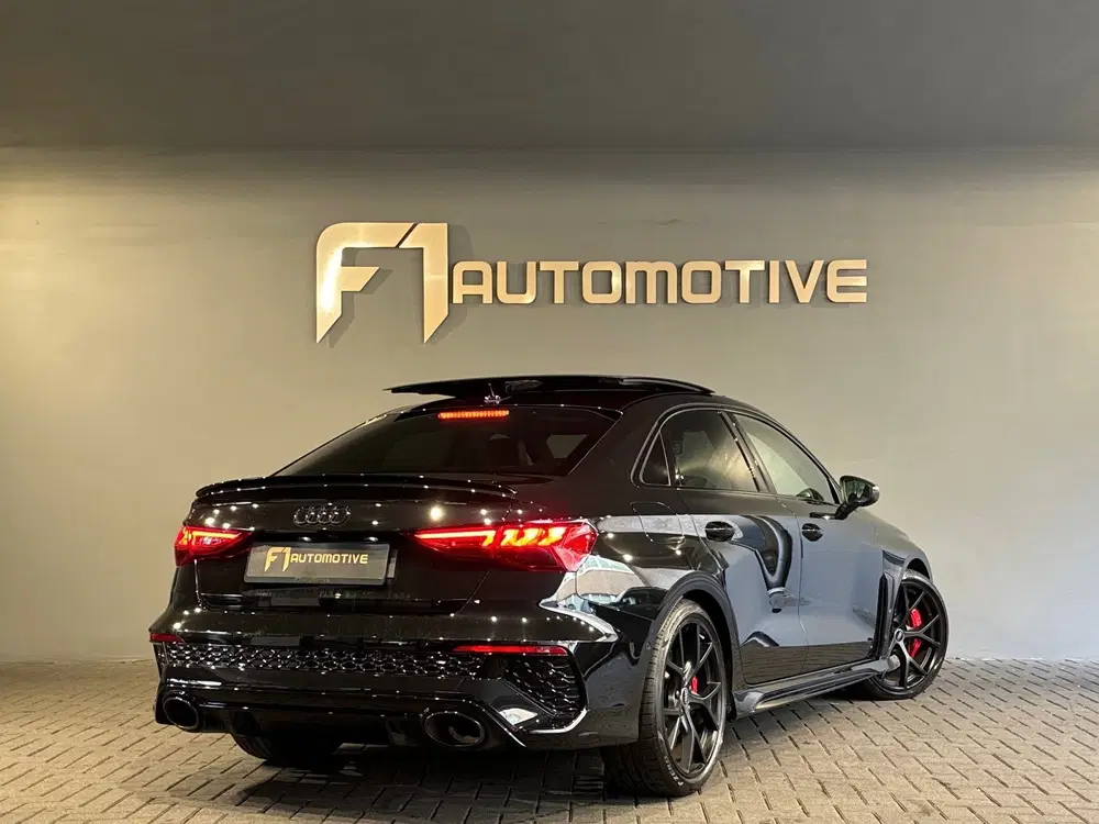 Audi RS3 2.5 TFSI Quattro Pano uit 2024, foto 3