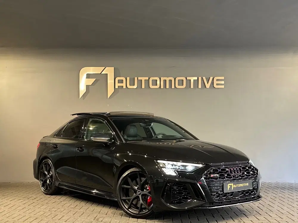 Audi RS3 2.5 TFSI Quattro Pano uit 2024, foto 8