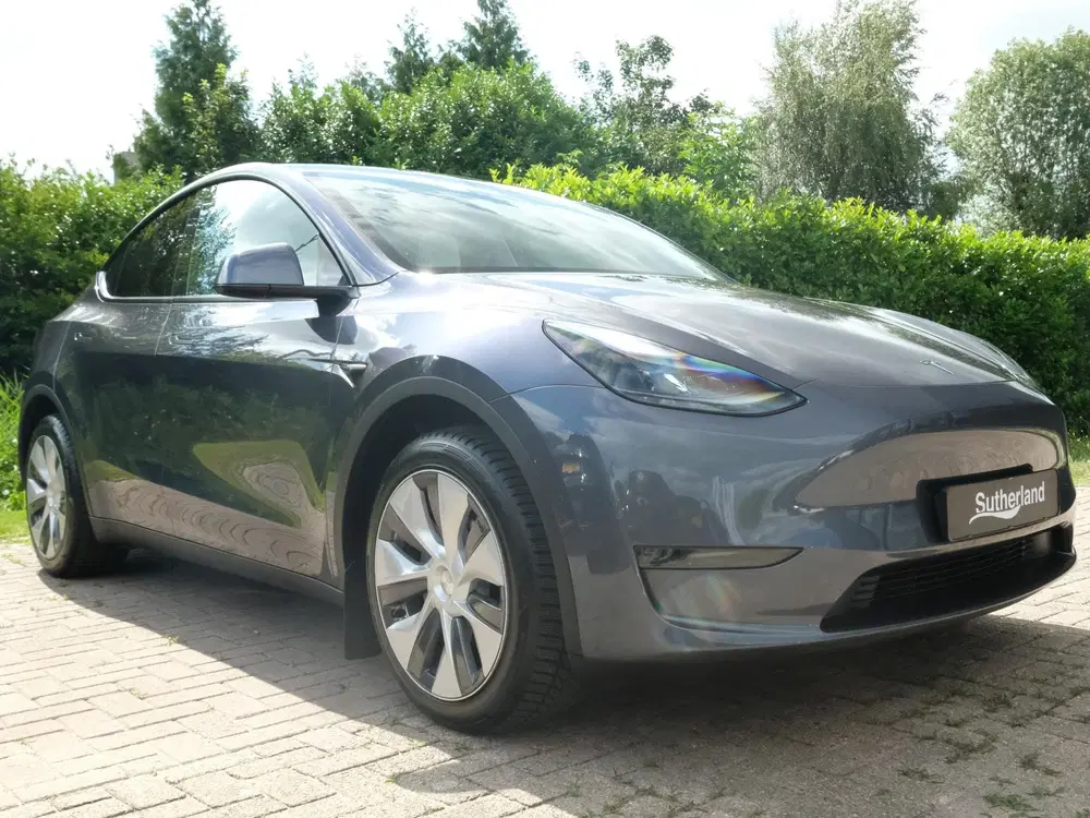Tesla Model Y Long Range AWD 75 kWh 514 PK uit 2022, foto 2