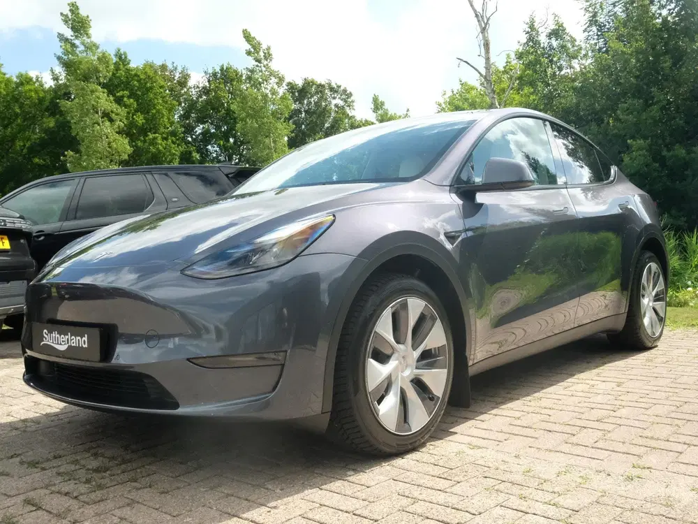 Tesla Model Y Long Range AWD 75 kWh 514 PK uit 2022, foto 3