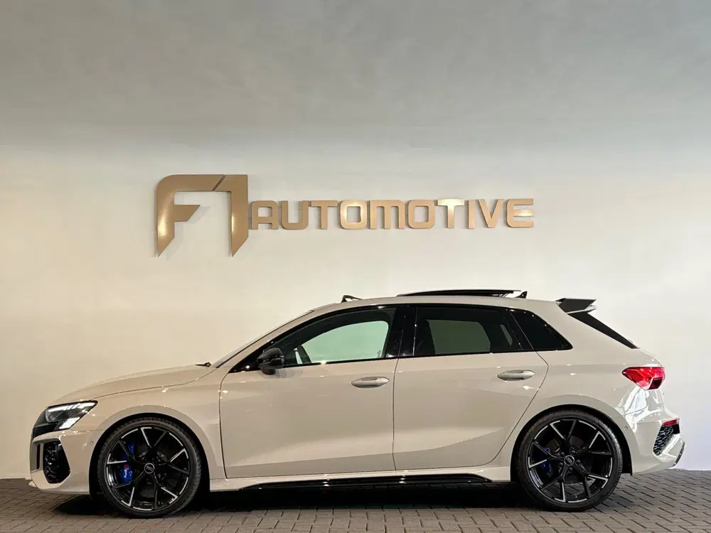 Audi RS3 2.5 TFSI quattro Pano uit 2023, foto 10