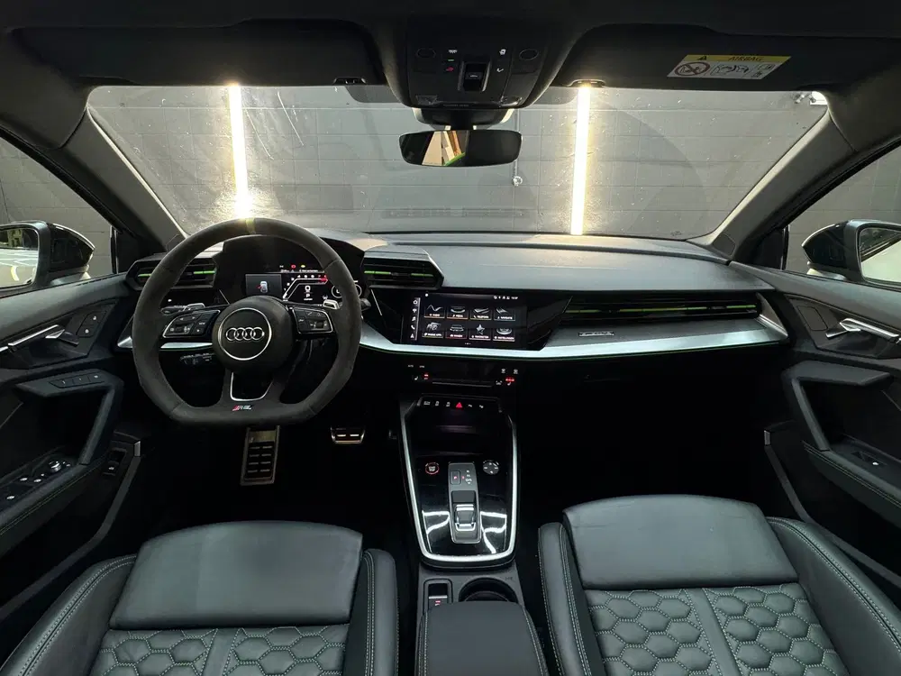 Audi RS3 2.5 TFSI quattro Pano uit 2023, foto 4