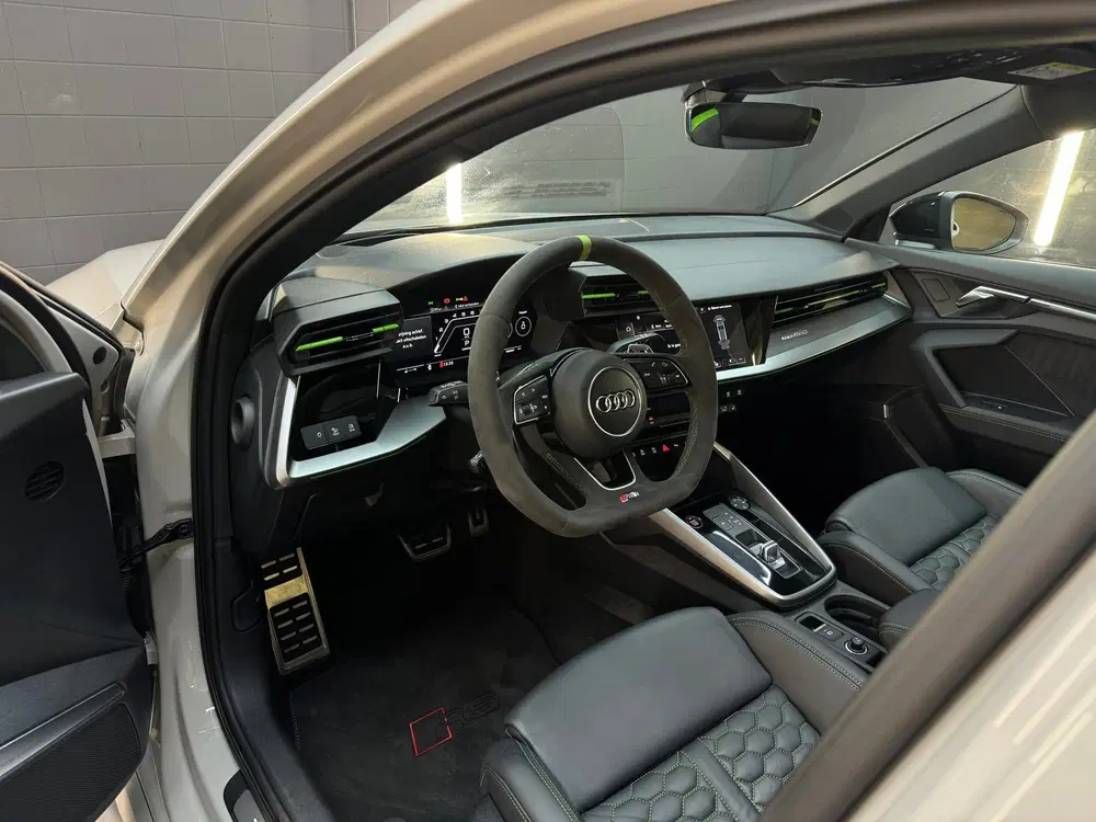 Audi RS3 2.5 TFSI quattro Pano uit 2023, foto 6