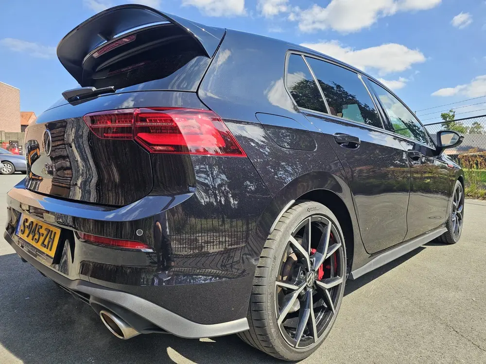 Volkswagen Golf 2.0 TSI OPF 221KW Dsg7 2021 Zwart uit 2021, foto 3