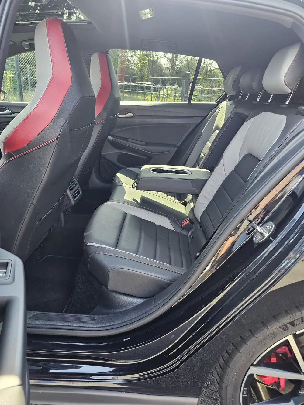 Volkswagen Golf 2.0 TSI OPF 221KW Dsg7 2021 Zwart uit 2021, foto 8