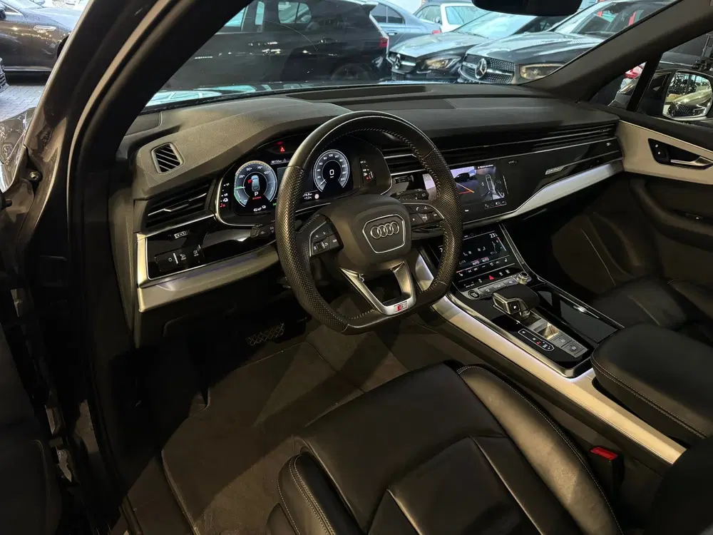 Audi Q7 60 TFSI e quattro Competition Pano uit 2020, foto 5