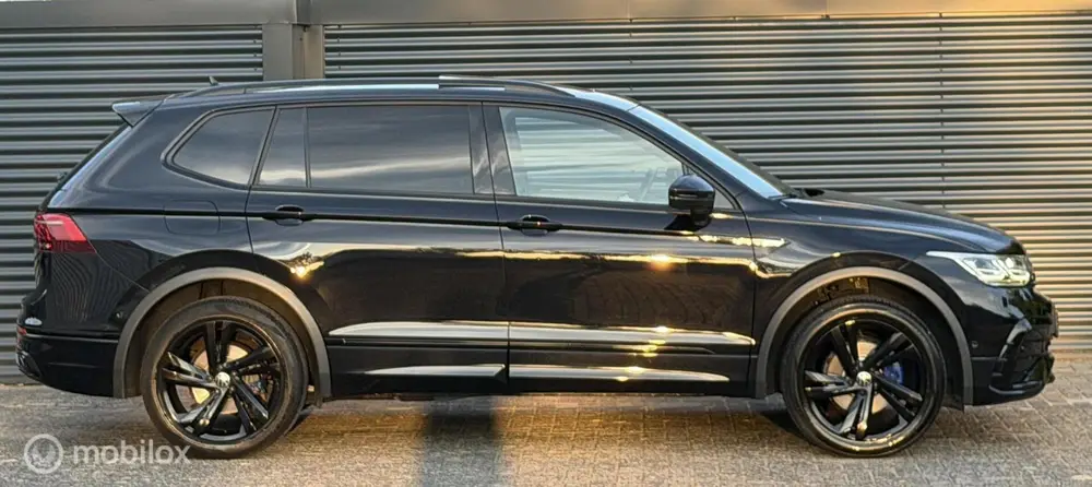 Volkswagen Tiguan Allspace 1.5 TSI R-Line 7p. pano 360 Leder uit 2022, foto 10