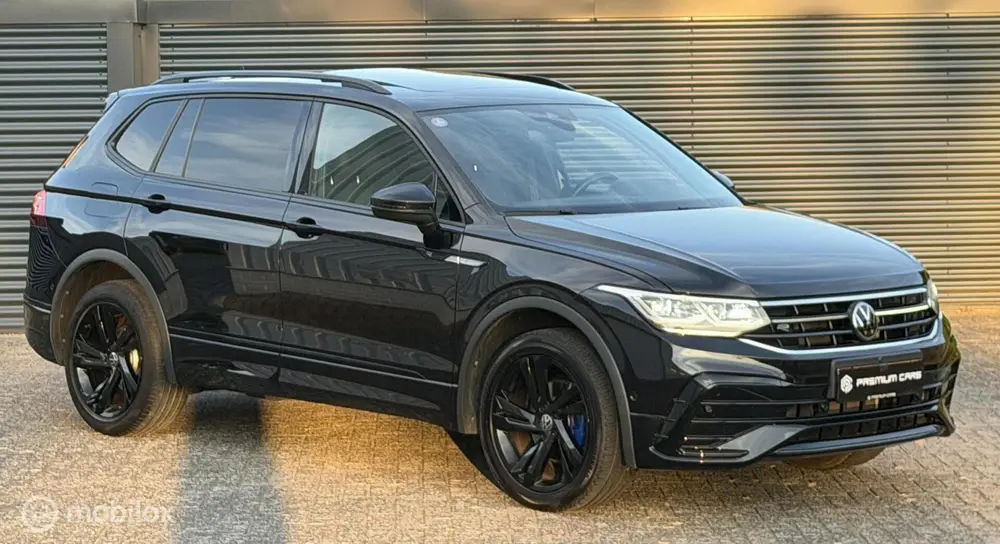 Volkswagen Tiguan Allspace 1.5 TSI R-Line 7p. pano 360 Leder uit 2022, foto 11