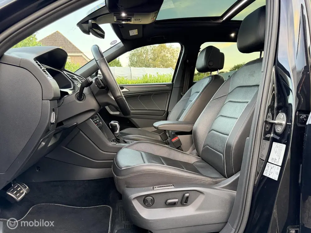 Volkswagen Tiguan Allspace 1.5 TSI R-Line 7p. pano 360 Leder uit 2022, foto 17