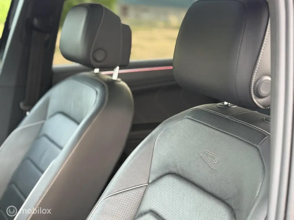 Volkswagen Tiguan Allspace 1.5 TSI R-Line 7p. pano 360 Leder uit 2022, foto 18