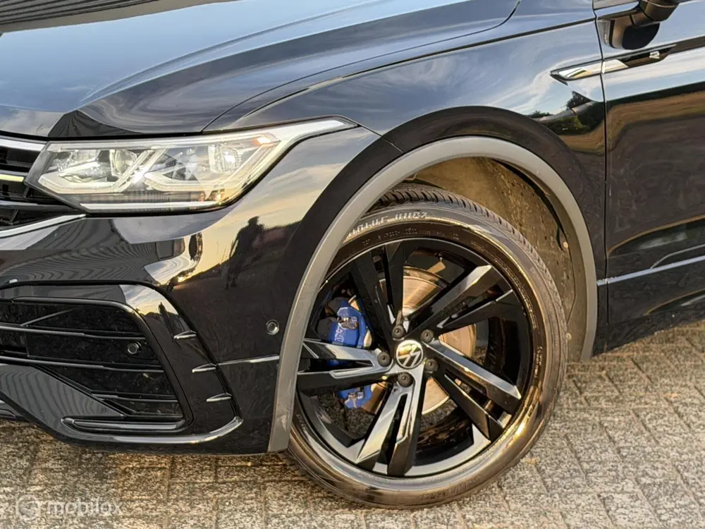 Volkswagen Tiguan Allspace 1.5 TSI R-Line 7p. pano 360 Leder uit 2022, foto 2