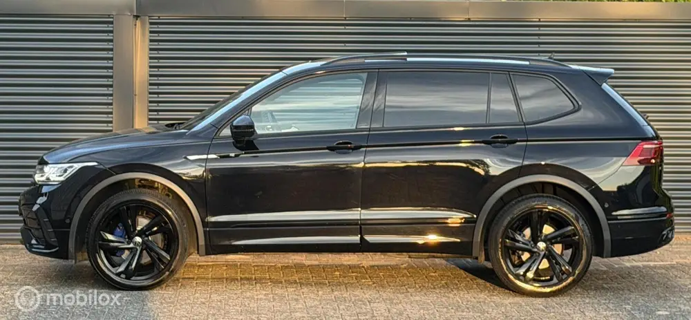 Volkswagen Tiguan Allspace 1.5 TSI R-Line 7p. pano 360 Leder uit 2022, foto 3