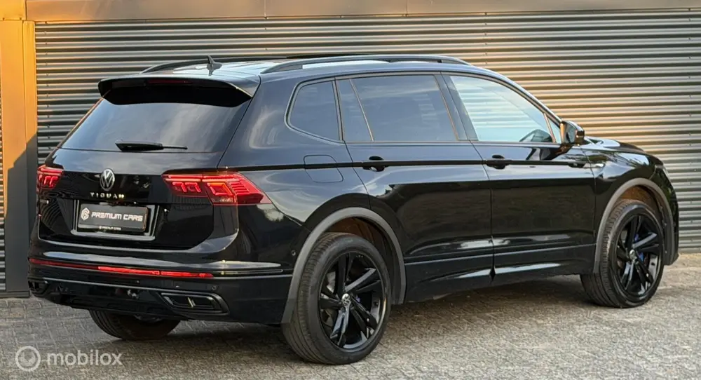 Volkswagen Tiguan Allspace 1.5 TSI R-Line 7p. pano 360 Leder uit 2022, foto 9