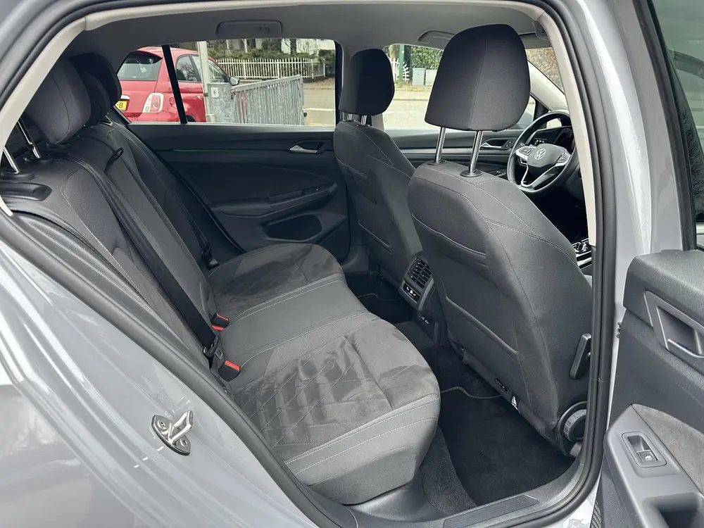 Volkswagen Golf 1.5 eTSI 150PK DSG Style IQLight|ACC|Camera| uit 2023, foto 11