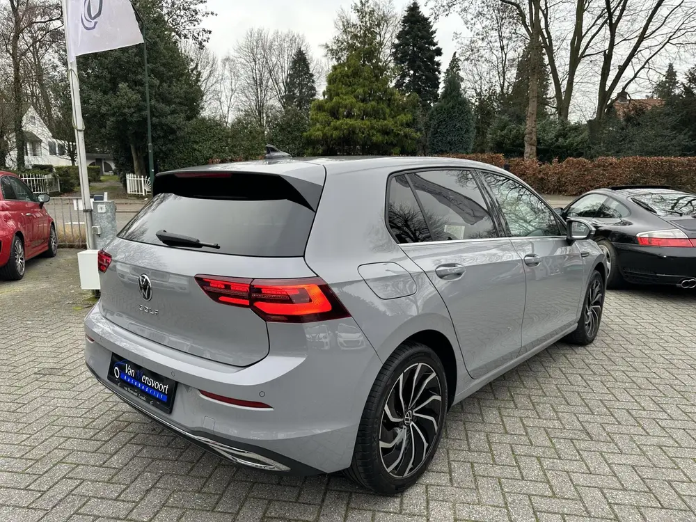 Volkswagen Golf 1.5 eTSI 150PK DSG Style IQLight|ACC|Camera| uit 2023, foto 4