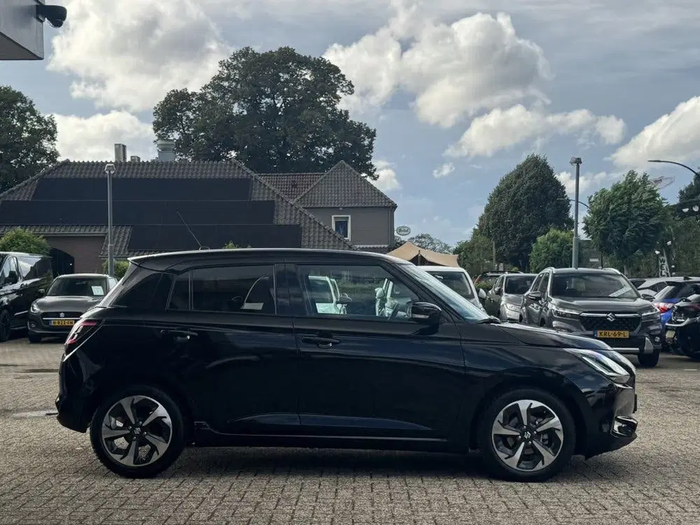 Suzuki Swift 1.2 Style SmartHybrid Automaat Navi Camera uit 2025, foto 8