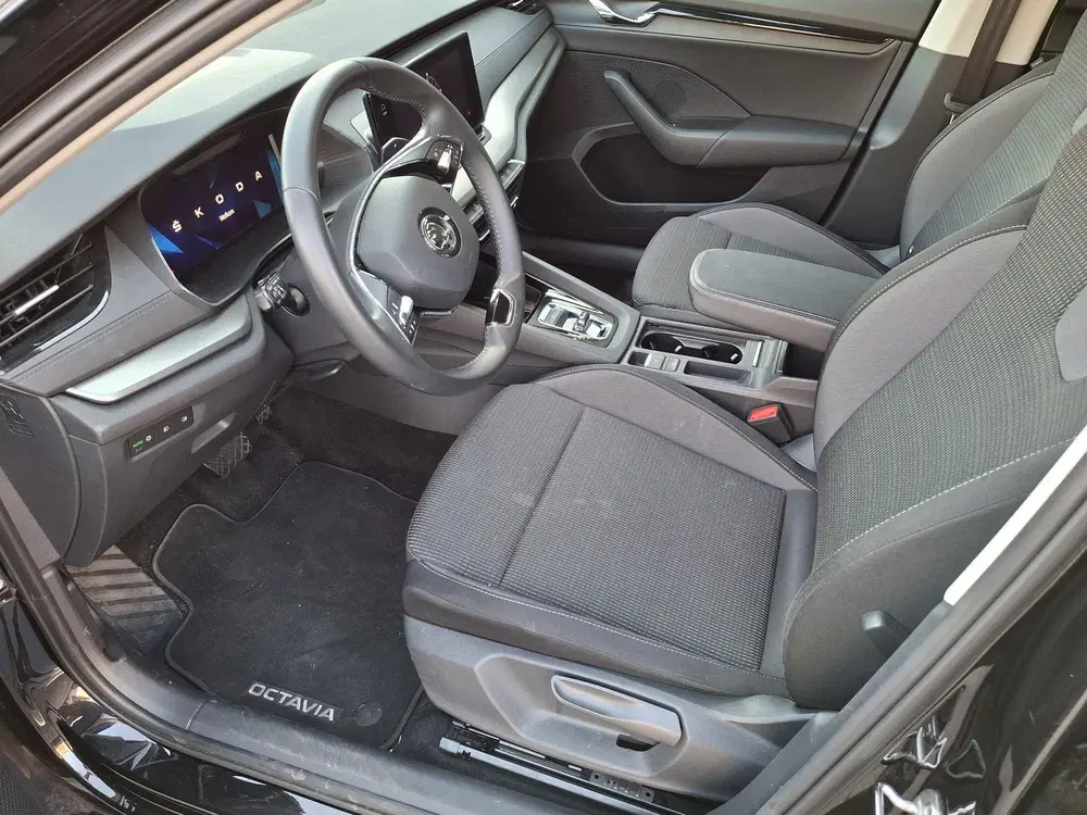 Skoda Octavia 1.0 e-TSI Ambition uit 2024, foto 6