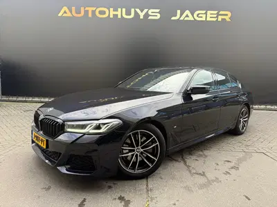 BMW 5-serie 520i High Executive Edition Mpakket Leder uit 2020