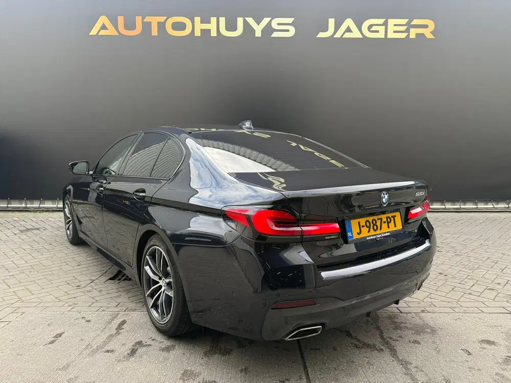 BMW 5-serie 520i High Executive Edition Mpakket Leder uit 2020, foto 2