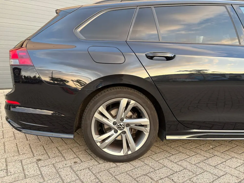 Volkswagen Golf Variant Golf R-Line 1.5 Etsi 150pk Dsg-7 2022 Zwart uit 2022, foto 4