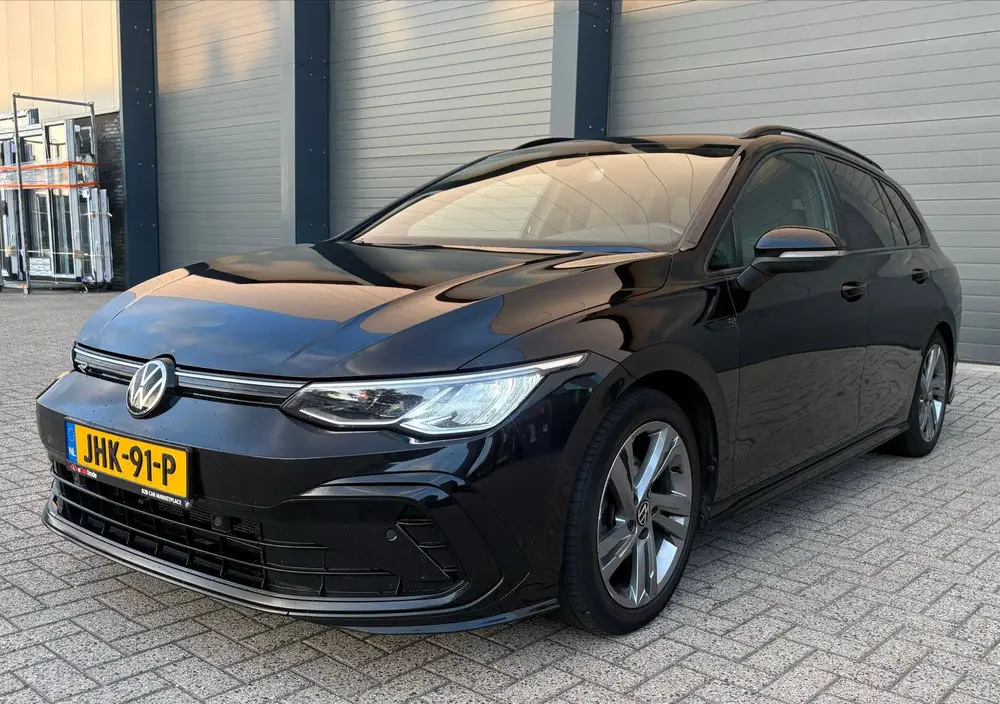 Volkswagen Golf Variant Golf R-Line 1.5 Etsi 150pk Dsg-7 2022 Zwart uit 2022, foto 5