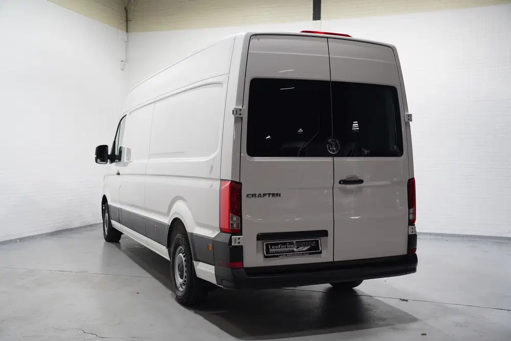 Volkswagen Crafter 2.0 TDI 140 pk L4H3 Airco uit 2021, foto 3