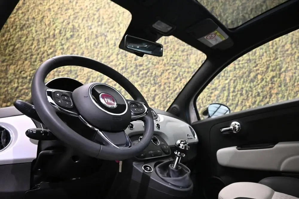 Fiat 500 1.0 Hybr. Star uit 2020, foto 12