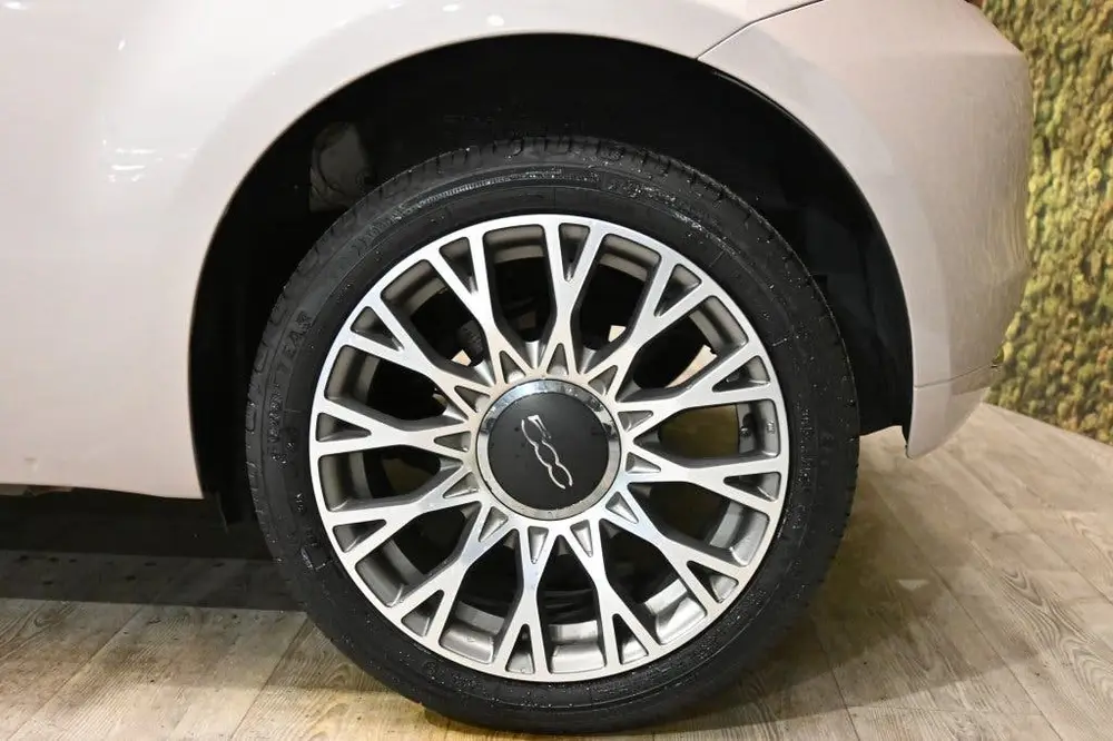 Fiat 500 1.0 Hybr. Star uit 2020, foto 15