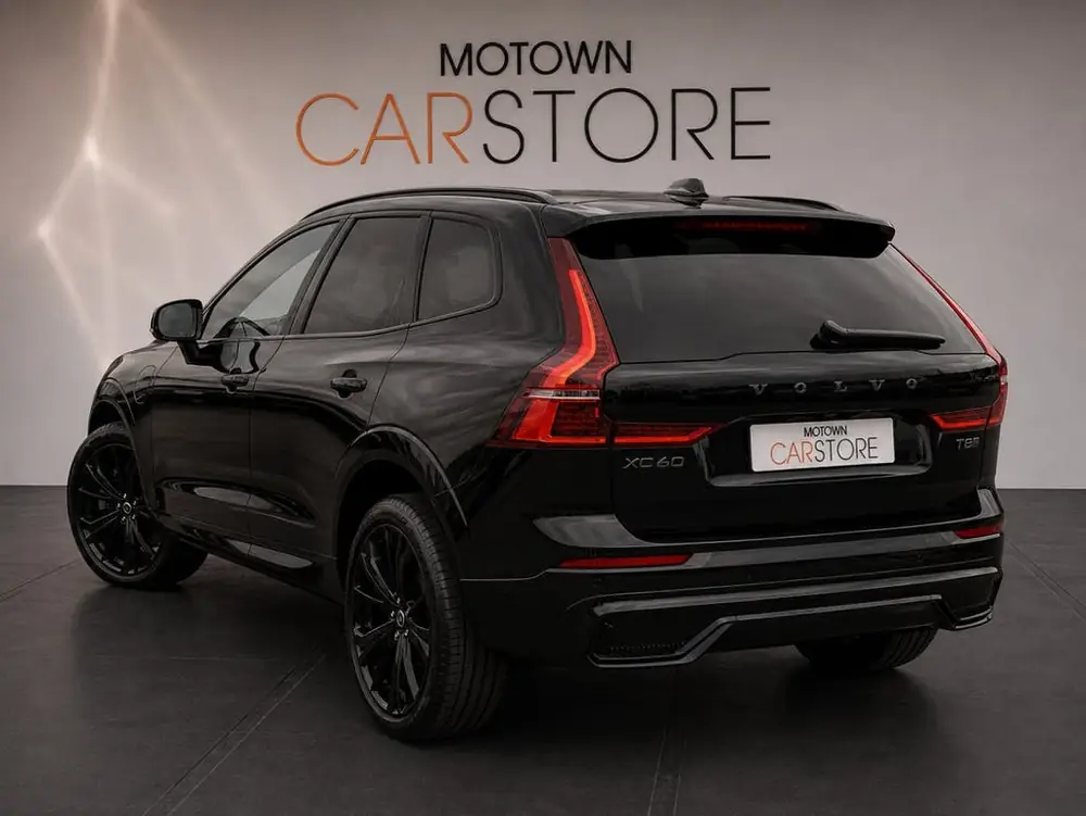 Volvo XC60 T8 Plug-in AWD Black Edition Facelift Pano 455Pk uit 2025, foto 2