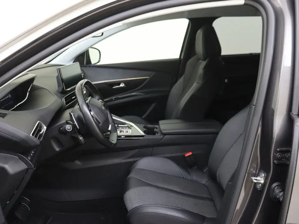 Peugeot 5008 1.2 PureTech Allure Trekhaak uit 2022, foto 10
