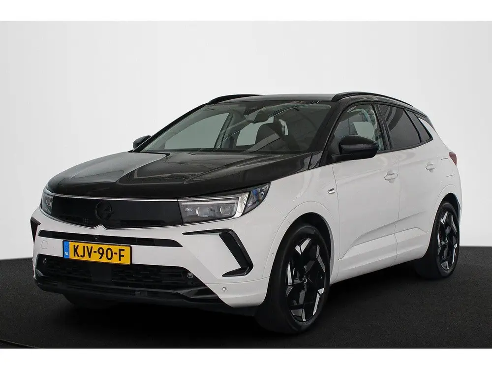 Opel Grandland 1.6T 300pk Plug-In Hybrid 4x4 GSe uit 2023