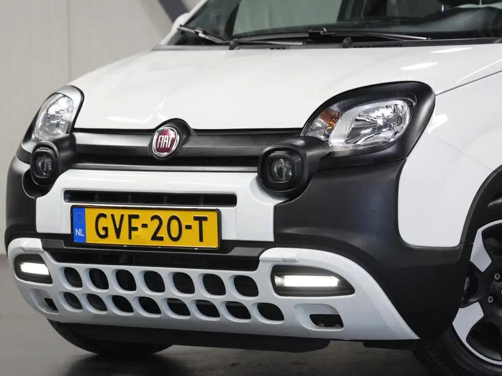 Fiat Panda 1.0 Hybrid Pandina uit 2024, foto 6