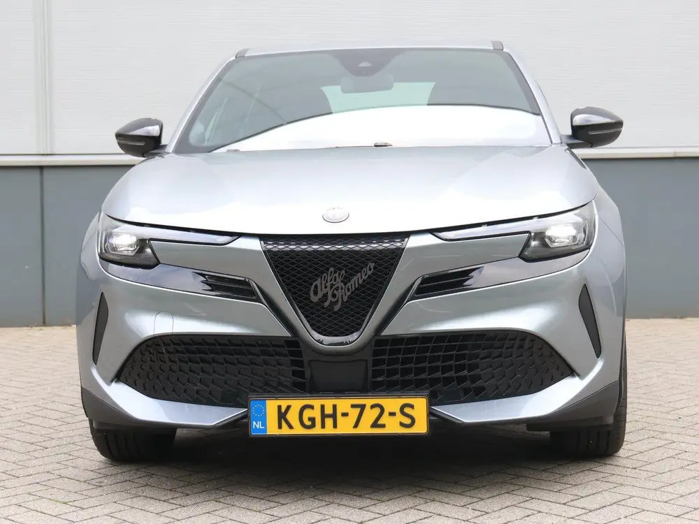 Alfa Romeo Junior Elettrica 54 kWh uit 2025, foto 3