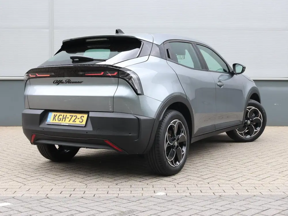 Alfa Romeo Junior Elettrica 54 kWh uit 2025, foto 5