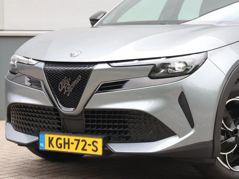 Alfa Romeo Junior Elettrica 54 kWh uit 2025, foto 6