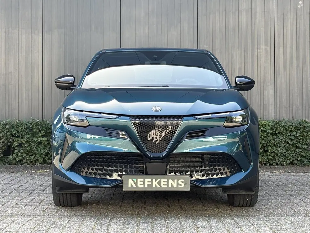 Alfa Romeo Junior Elettrica 54 kWh uit 2025, foto 2
