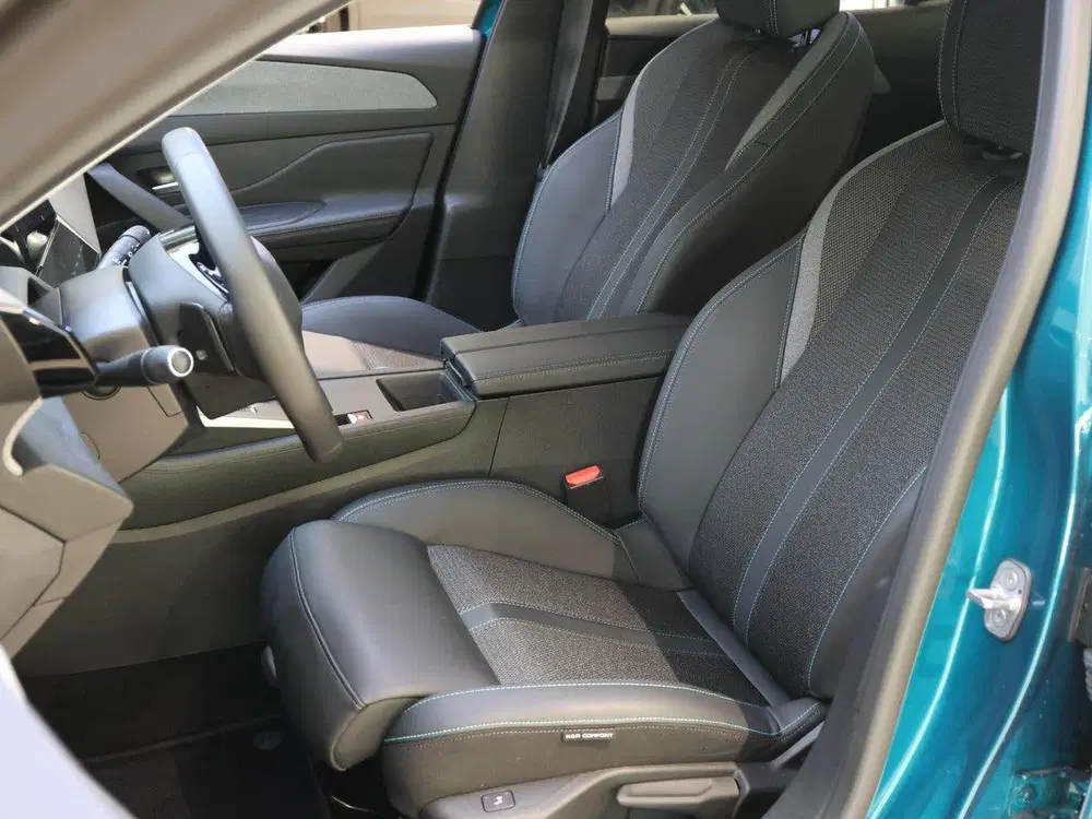 Peugeot 408 Allure Avantage Plug-in Hybrid 225 pk Auto uit 2025, foto 13