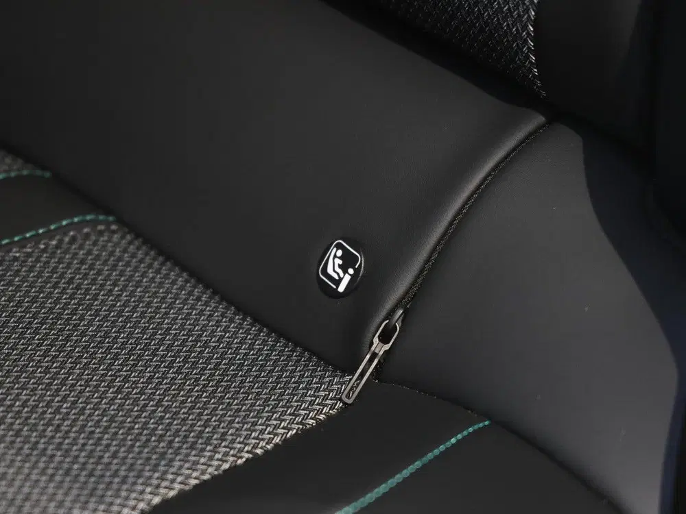Peugeot 408 Allure Avantage Plug-in Hybrid 225 pk Auto uit 2025, foto 16