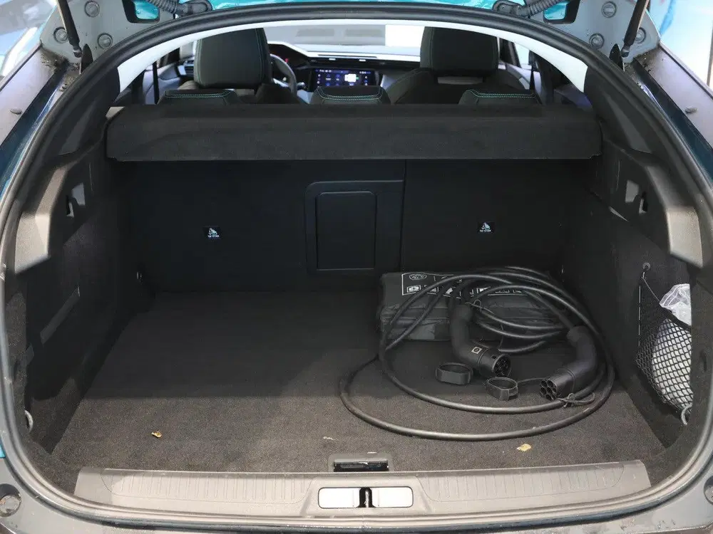 Peugeot 408 Allure Avantage Plug-in Hybrid 225 pk Auto uit 2025, foto 18