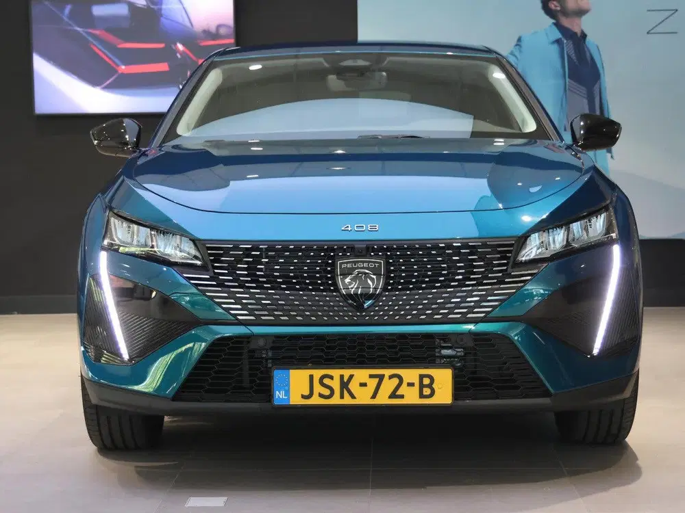 Peugeot 408 Allure Avantage Plug-in Hybrid 225 pk Auto uit 2025, foto 5