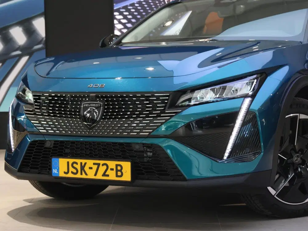 Peugeot 408 Allure Avantage Plug-in Hybrid 225 pk Auto uit 2025, foto 6