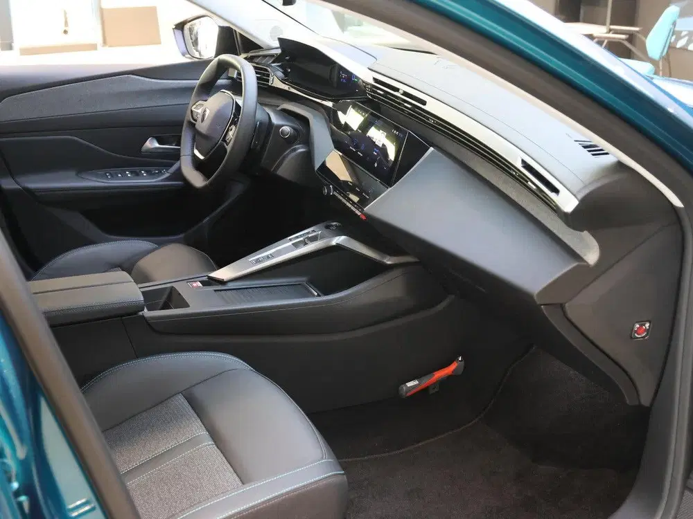Peugeot 408 Allure Avantage Plug-in Hybrid 225 pk Auto uit 2025, foto 9