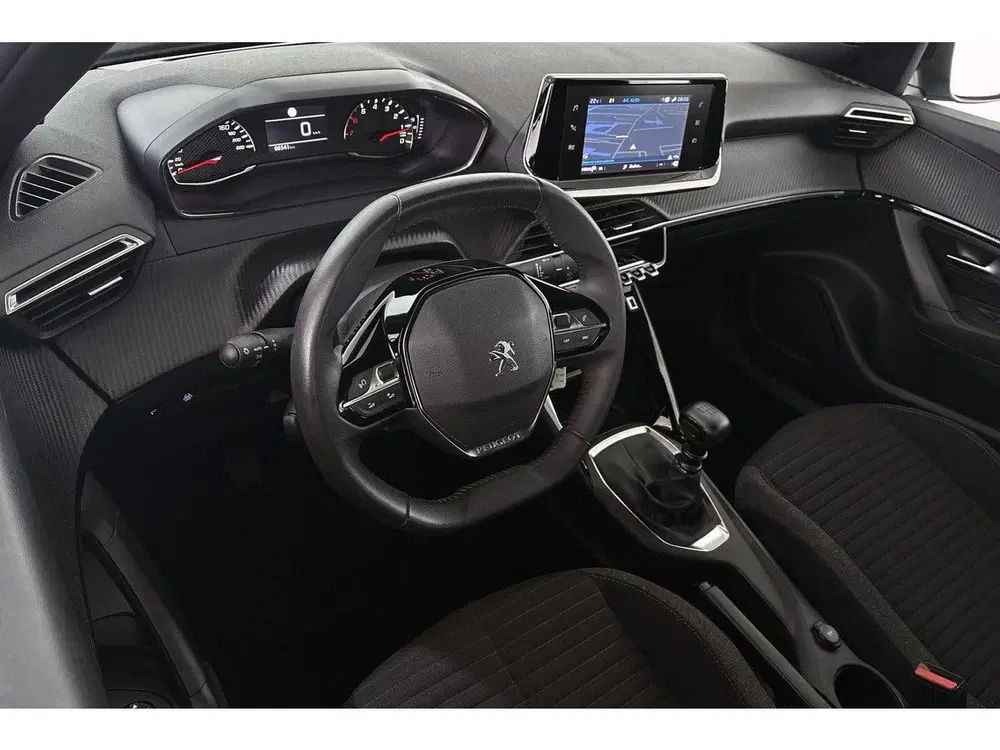 Peugeot 2008 1.2 PureTech Active Pack Navi Airco 16" LM uit 2023, foto 5