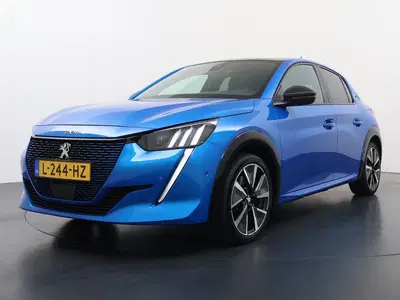 Peugeot 208 GT Pack 50 kWh 136pk uit 2021