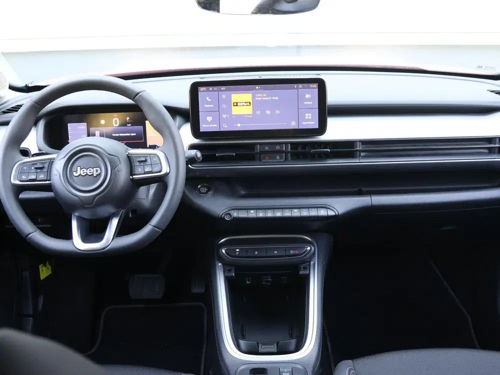 Jeep Avenger 1.2 e-Hybrid Summit uit 2025, foto 12