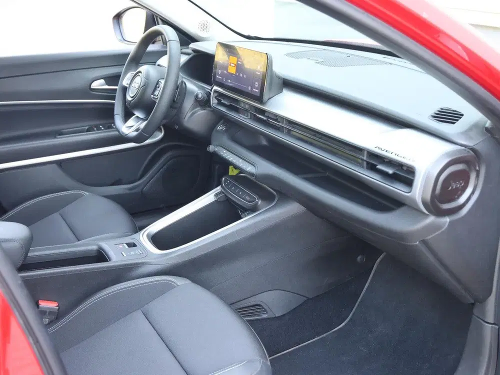 Jeep Avenger 1.2 e-Hybrid Summit uit 2025, foto 8
