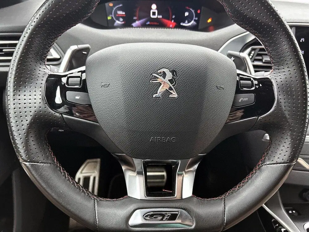 Peugeot 308 SW Blue Lease GT 130pk Automaat uit 2021, foto 20